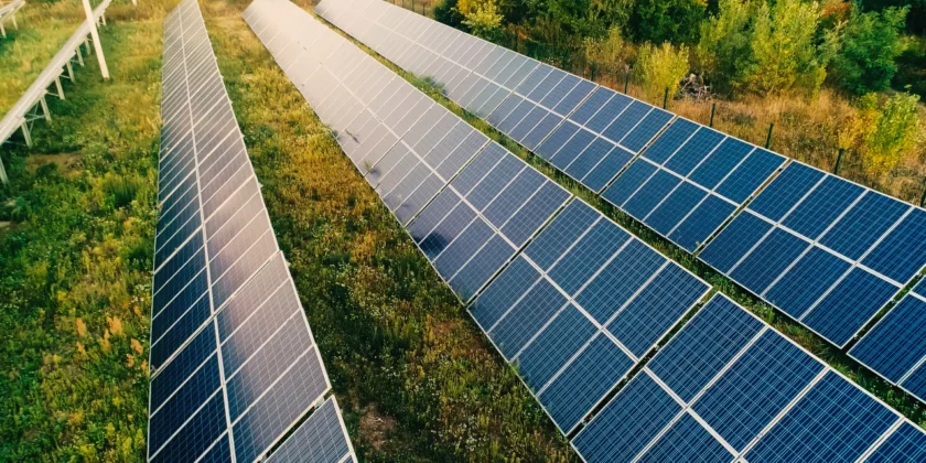 Qual a diferença entre energia limpa e energia renovável?